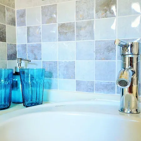 호스텔 & - Dp 세투발