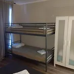 & - Dp Auberge de jeunesse