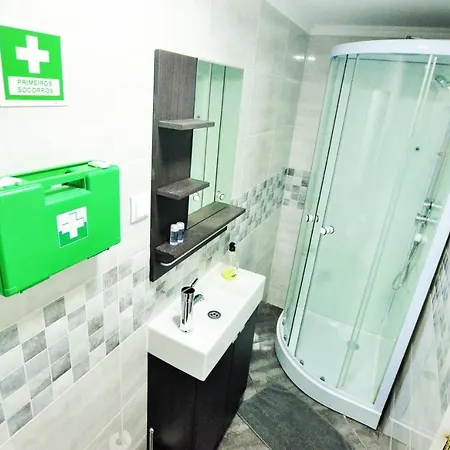 بيت شباب & - Dp *