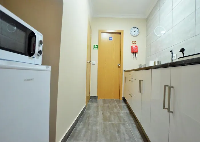 Hostel & - Dp Setúbal