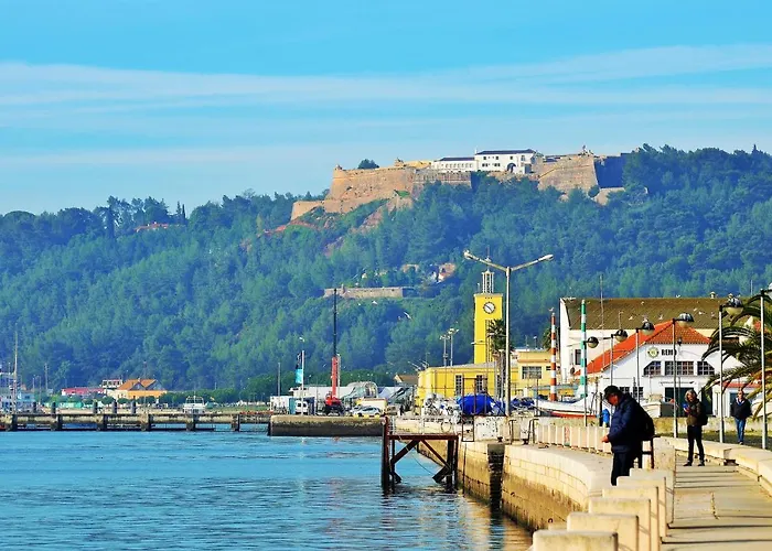 Hostel & - Dp Setúbal